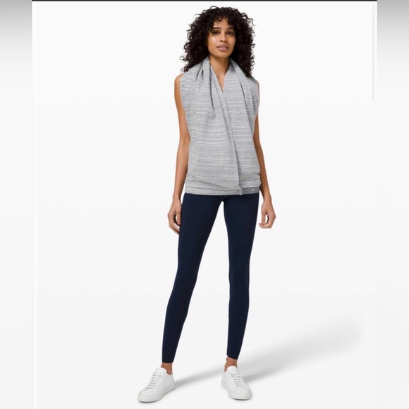 Lululemon Vinyasa Scarf - Picture 3 of 9